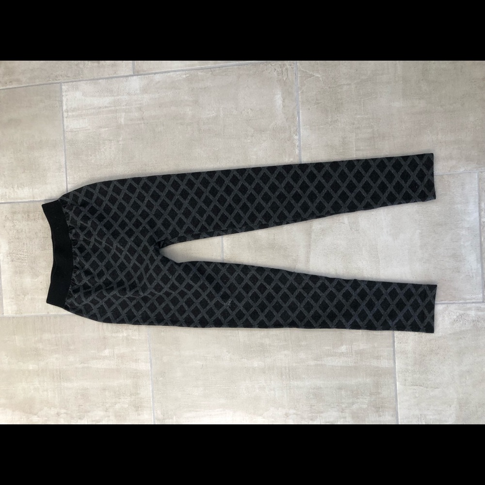 Patterned leggings
